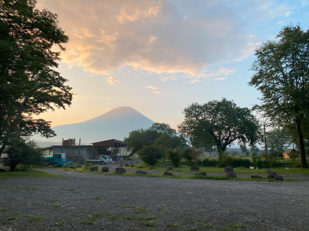 ふもとっぱら 毛無山荘 景色